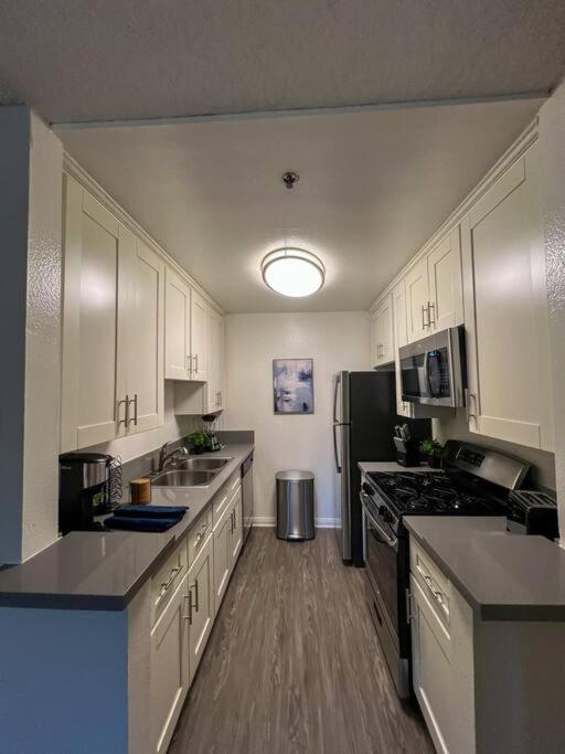 Appartement Exceptional 2 Bedroom In Heart Of Hollywood 201 *
